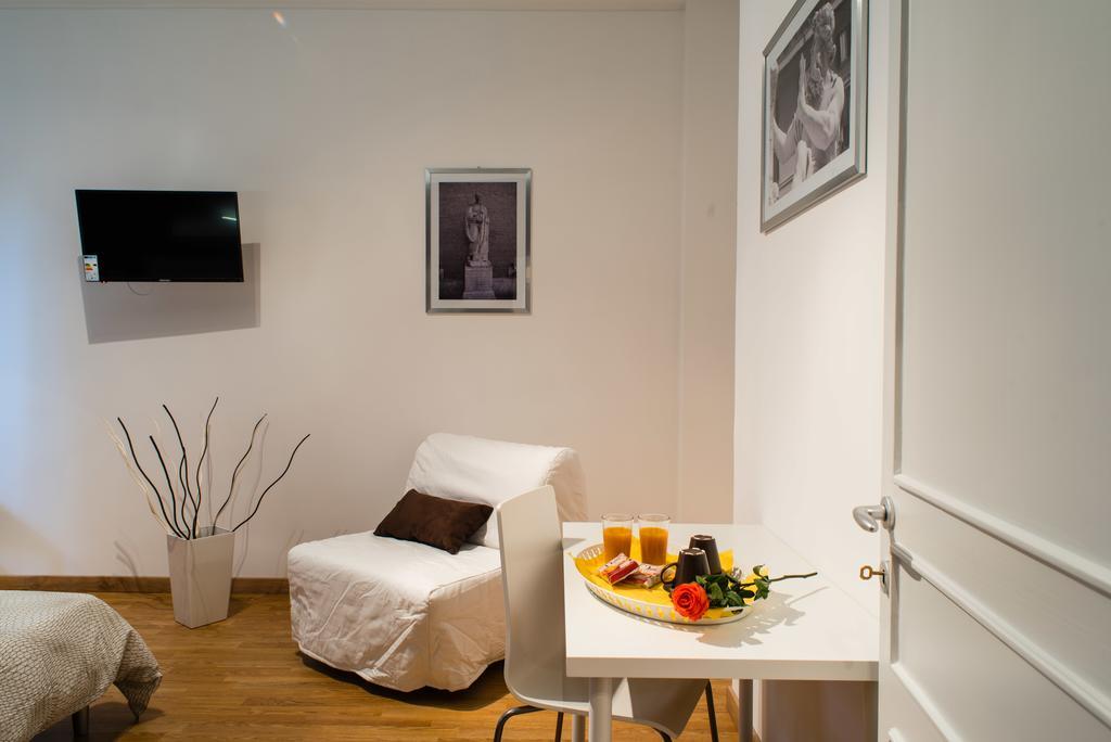 Bed and Breakfast Mirabilia Urbis Roma Zewnętrze zdjęcie