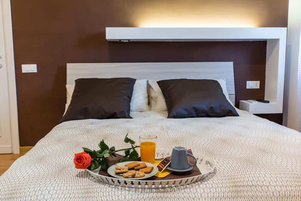 Bed and Breakfast Mirabilia Urbis Roma Zewnętrze zdjęcie
